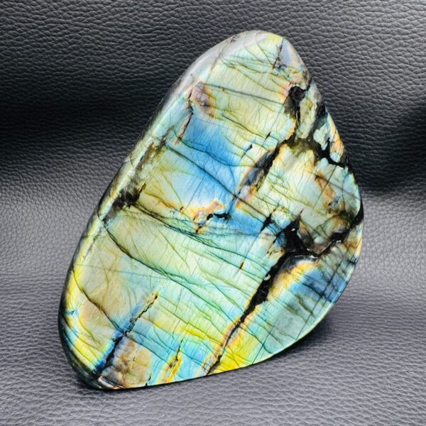 Labradorite Verte de Madagascar "bloc poli" (réf blp75) – Image 2
