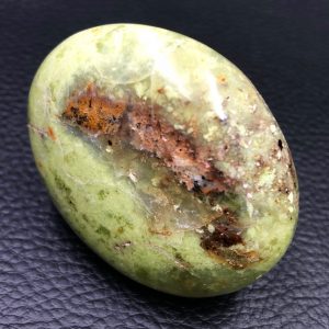 Galet opale verte de Madagascar (réf gov5)