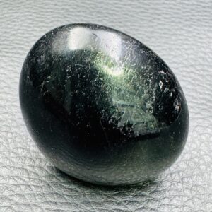 Galet de Tourmaline Noire