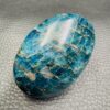 Galet en Apatite Bleue