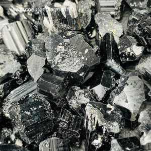 Tourmaline noire prismes terminées de Madagascar « taille moyenne » (réf T36)