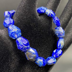 Bracelet en lapis lazuli d’Afghanistan “perles ovale facettée”