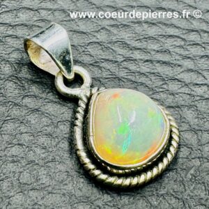 Pendentif en opale welo