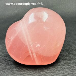 Coeur en quartz rose de Madagascar (réf cqr6)