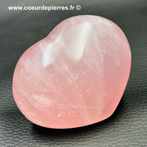 Coeur en quartz rose de Madagascar (réf cqr1)