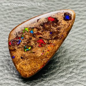 Opale boulder d’Australie de 39,5 carats « cabochons » (réf obw5)