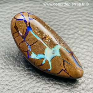 Opale boulder polie «cabochon» de 50,5 carats (réf oba55)