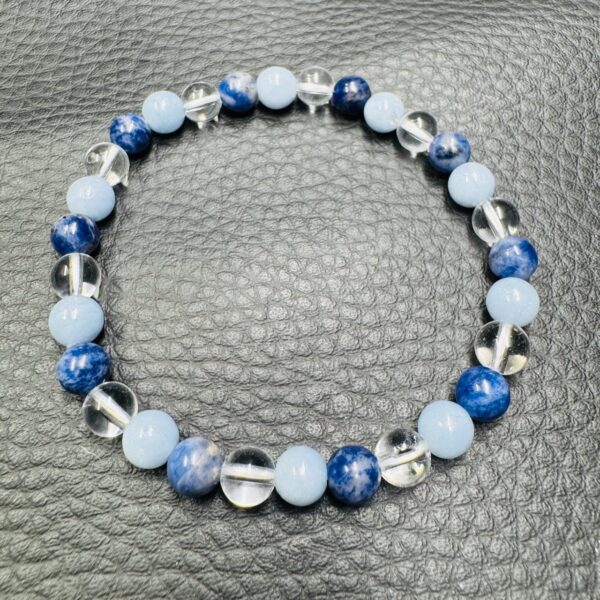 Bracelet Angélite Sodalite et Cristal de Roche (perles 6mm) – Image 3