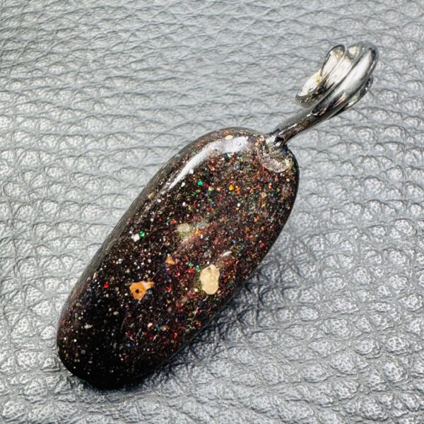 Pendentif en Opale Noire Matrix d’Honduras (réf poh11) – Image 2