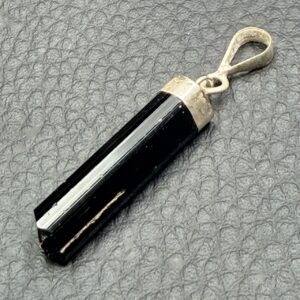 Pendentif en Tourmaline noire