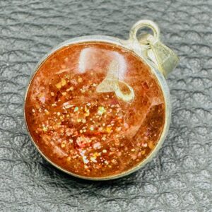 Pendentif en Pierre Soleil