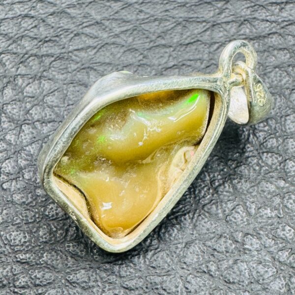Pendentif en Opale de Welo d’Ethiopie (réf poe3) – Image 5
