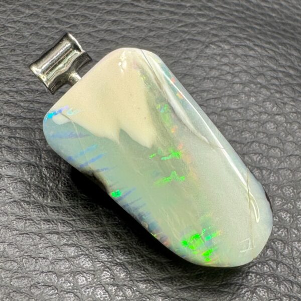 Pendentif en Opale Noire d'Honduras (réf poh14) – Image 4