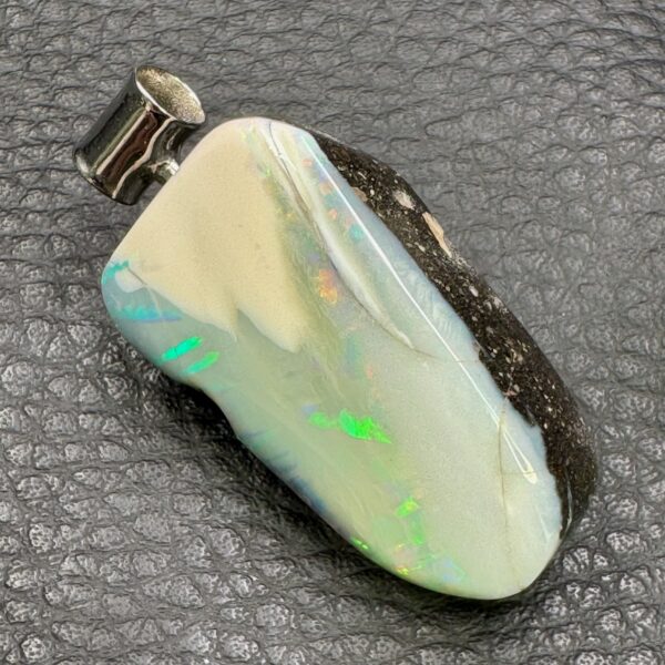 Pendentif en Opale Noire d'Honduras (réf poh14) – Image 5