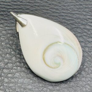 Pendentif Oeil de Sainte Lucie