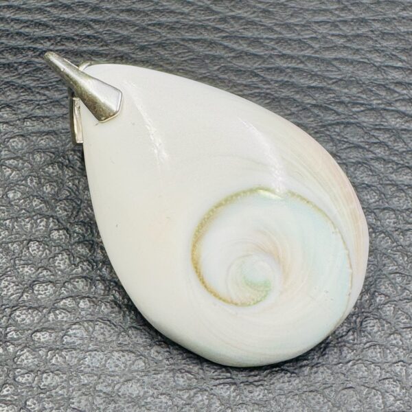 Pendentif Oeil de Sainte Lucie