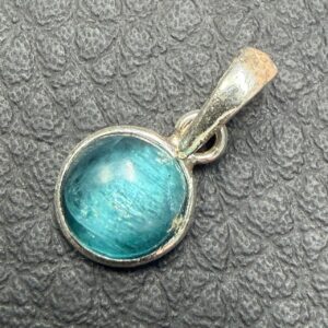 Pendentif en tourmaline bleue