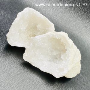 Géode cristal de roche de 0,462kg (réf gcr19)