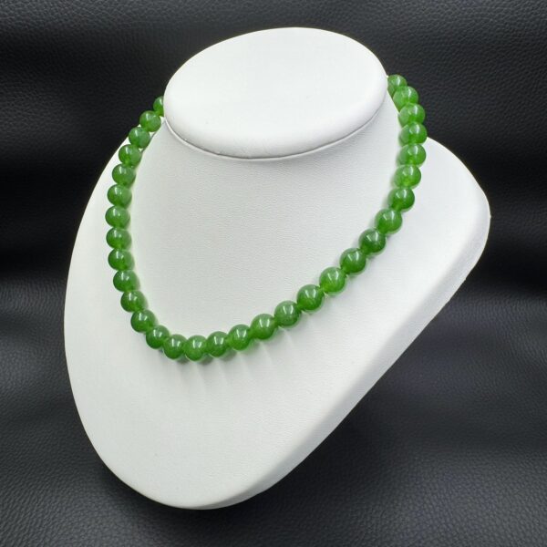 Collier en Jade de Chine "Perles de 10mm" – Image 3