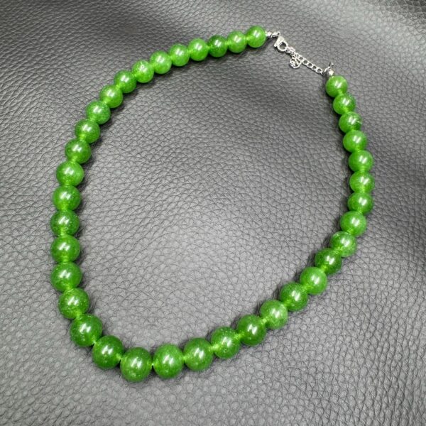 Collier en Jade de Chine "Perles de 10mm" – Image 4