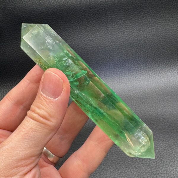 Prisme de fluorite de Madagascar (réf f2) – Image 5