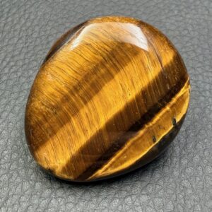 Galet en Oeil de Tigre