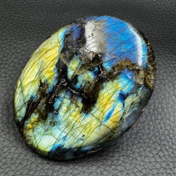 Galet de Labradorite
