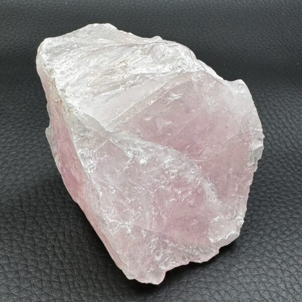 Quartz Rose "brut" de madagascar (réf prb11) – Image 3