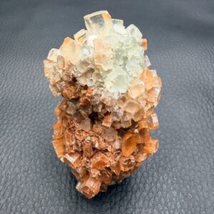 Aragonite Maclée