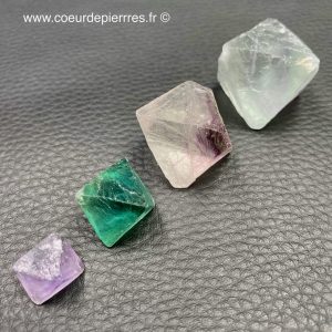 Fluorite octaèdre, lot de 4 cristaux (réf f11)