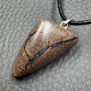 Pendentif en Opale Boulder