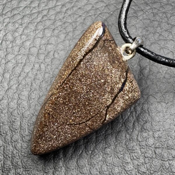 Pendentif en Opale Boulder d’Australie de 49 carats (réf po52) – Image 3