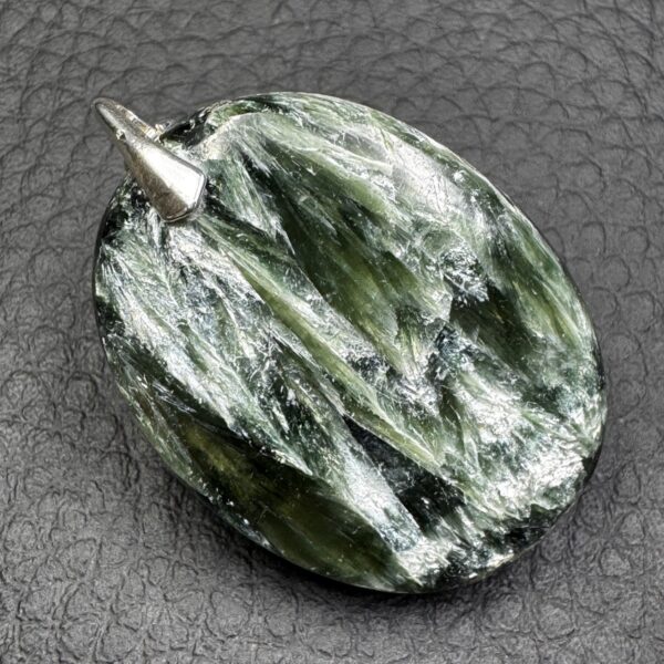 Pendentif Séraphinite, Sibérie (réf se11) – Image 2