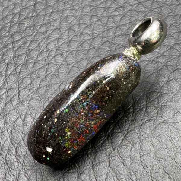 Pendentif en Opale Noire Matrix d’Honduras (réf poh10) – Image 4