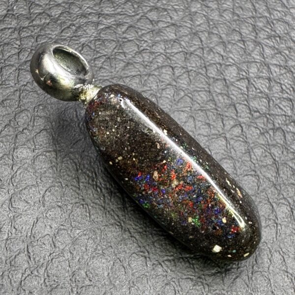 Pendentif en Opale Noire Matrix d’Honduras (réf poh10) – Image 3