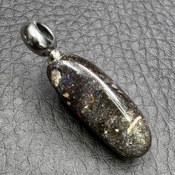 Pendentif en Opale Noire Matrix d’Honduras (réf poh10) – Image 2