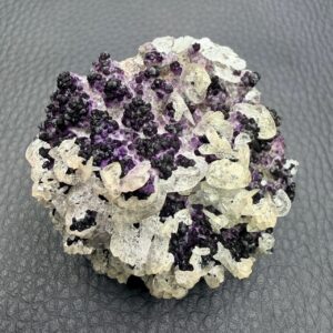 Fluorite sur Calcite