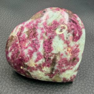 Galet en Tourmaline Rubellite