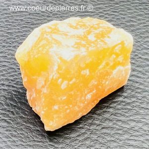 Calcite orange brute de Madagascar (réf cob5)
