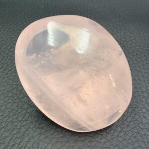 Galet en Quartz Rose