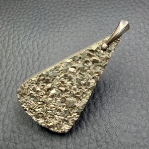 Pendentif en pyrite