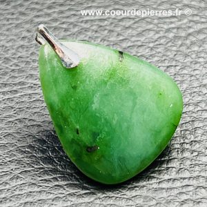Pendentif en jade du Canada (réf pja10)