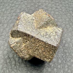 Staurotite de Bretagne