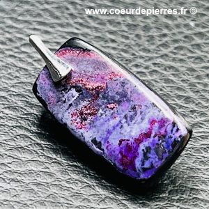Pendentif en sugilite d’Afrique du sud (réf sg4)