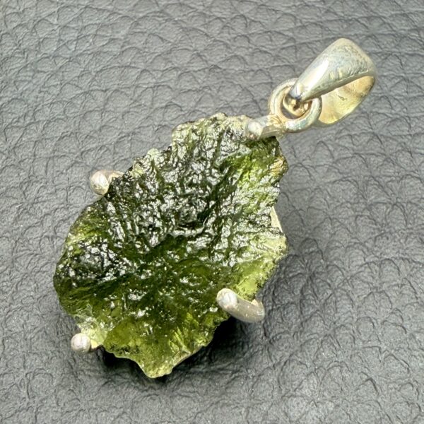 Pendentif Moldavite "Chlum" de République Tchèque (réf pdm8) – Image 3