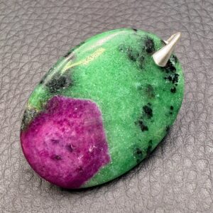 Pendentif en Rubis Zoizite
