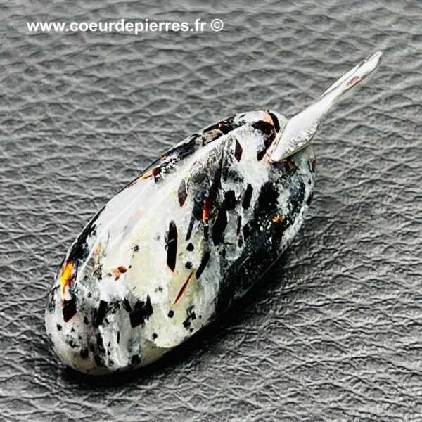 pendentif astrophyllite