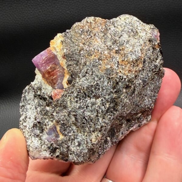Rubis et Saphir sur Biotite de Madagascar (réf rub6) – Image 6