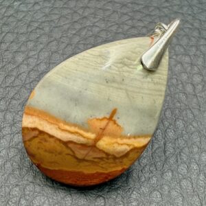 Pendentif en Jaspe Polychrome