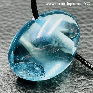 Pendentif cristal de roche aqua-aura « galet » (réf aa11)